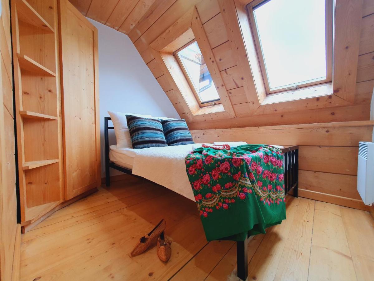 Apartament Zakokryjówka Butorowy *